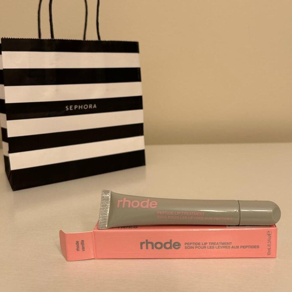 Rhode Vanilla Peptide Lip Tint Hailey Bieber Glazed Lip Viral Shade NEW